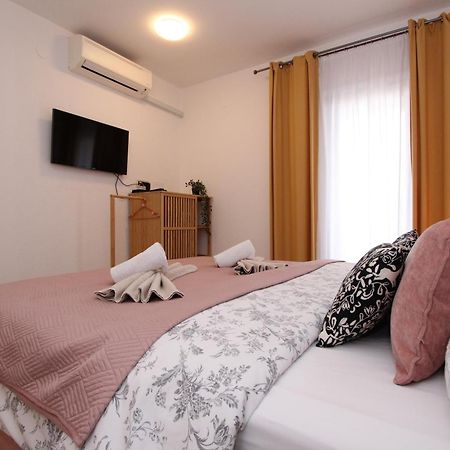 Rooms And Apartment Matosevic Rovinj Exterior foto