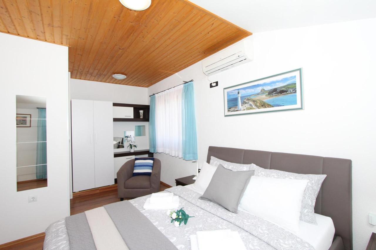 Rooms And Apartment Matosevic Rovinj Exterior foto