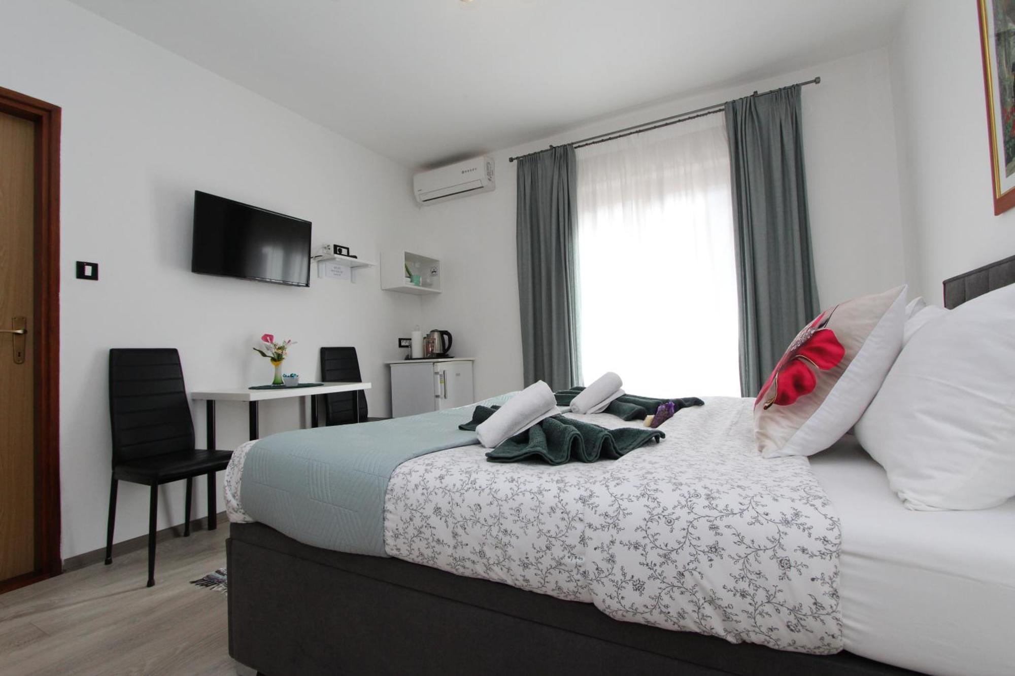 Rooms And Apartment Matosevic Rovinj Exterior foto